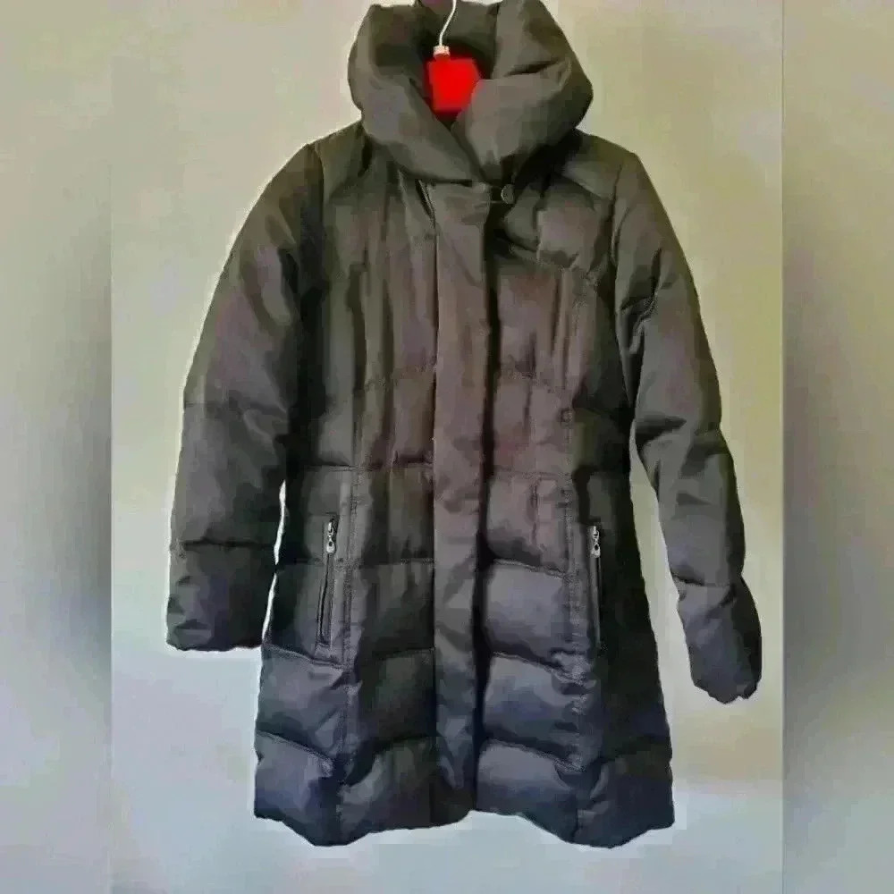 LARRY LEVINE down filled black coat size small.